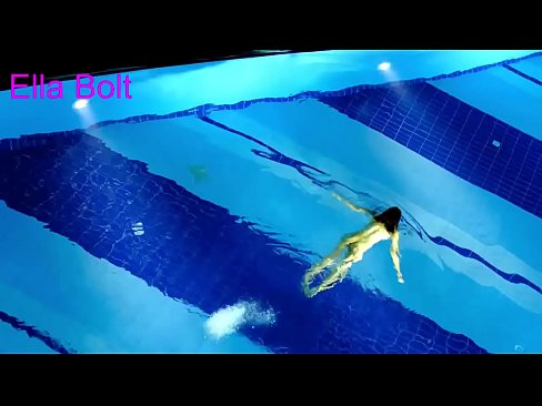 ❤️ Je ne peux pas m'arrêter de regarder, jeune blonde prise en train de nager nue dans la piscine de la station ELLA BOLT. Vidéo de sexe at us fr.xxxhdporn.ru ❤