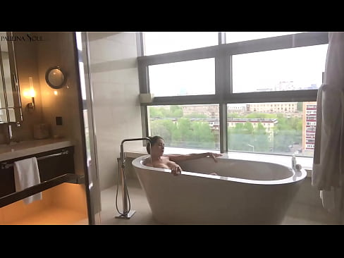 ❤️ Une énorme nana se branlant passionnément la chatte dans la salle de bains Vidéo de sexe at us fr.xxxhdporn.ru ❤